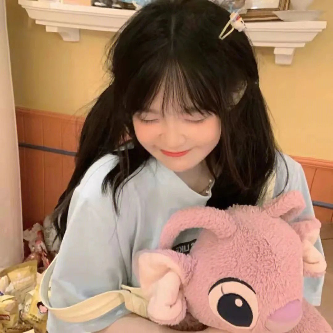 小姐嬉春
